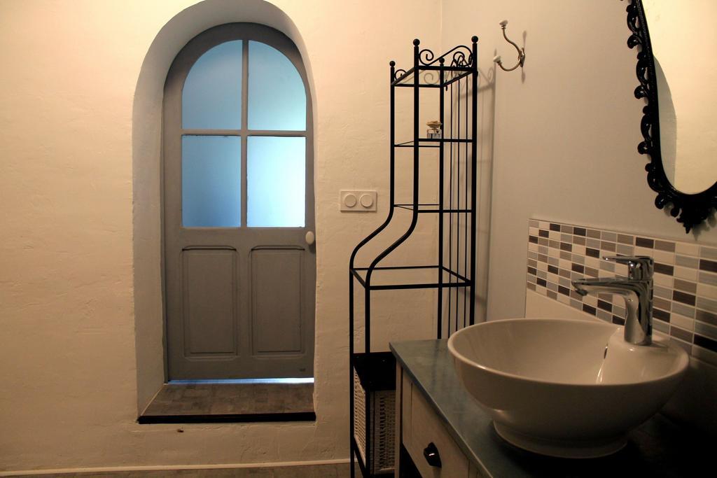 Saint-Andiol 마스 드 라 두쉐르 B&B 객실 사진