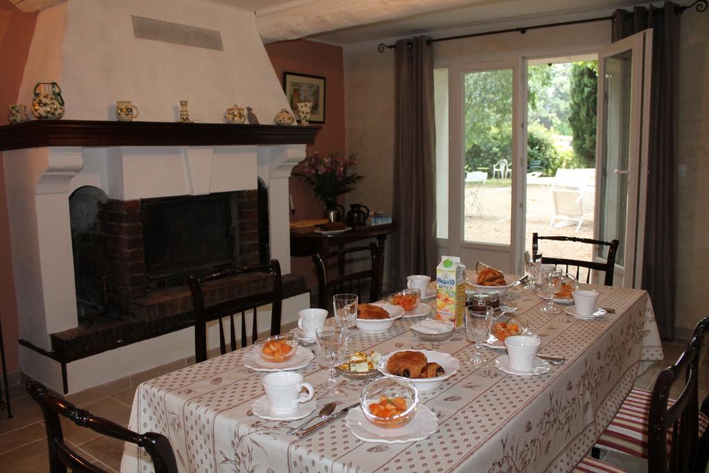 Saint-Andiol 마스 드 라 두쉐르 B&B 외부 사진